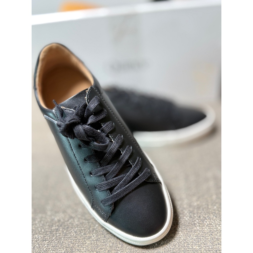 Quince Womens 100% Leather Everyday Sneaker Black White Low Top Lace Up 7.5